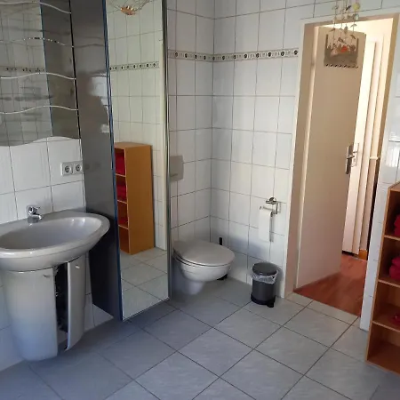 아파트 Ferienwohnung Luetzowhaus 뤼베크